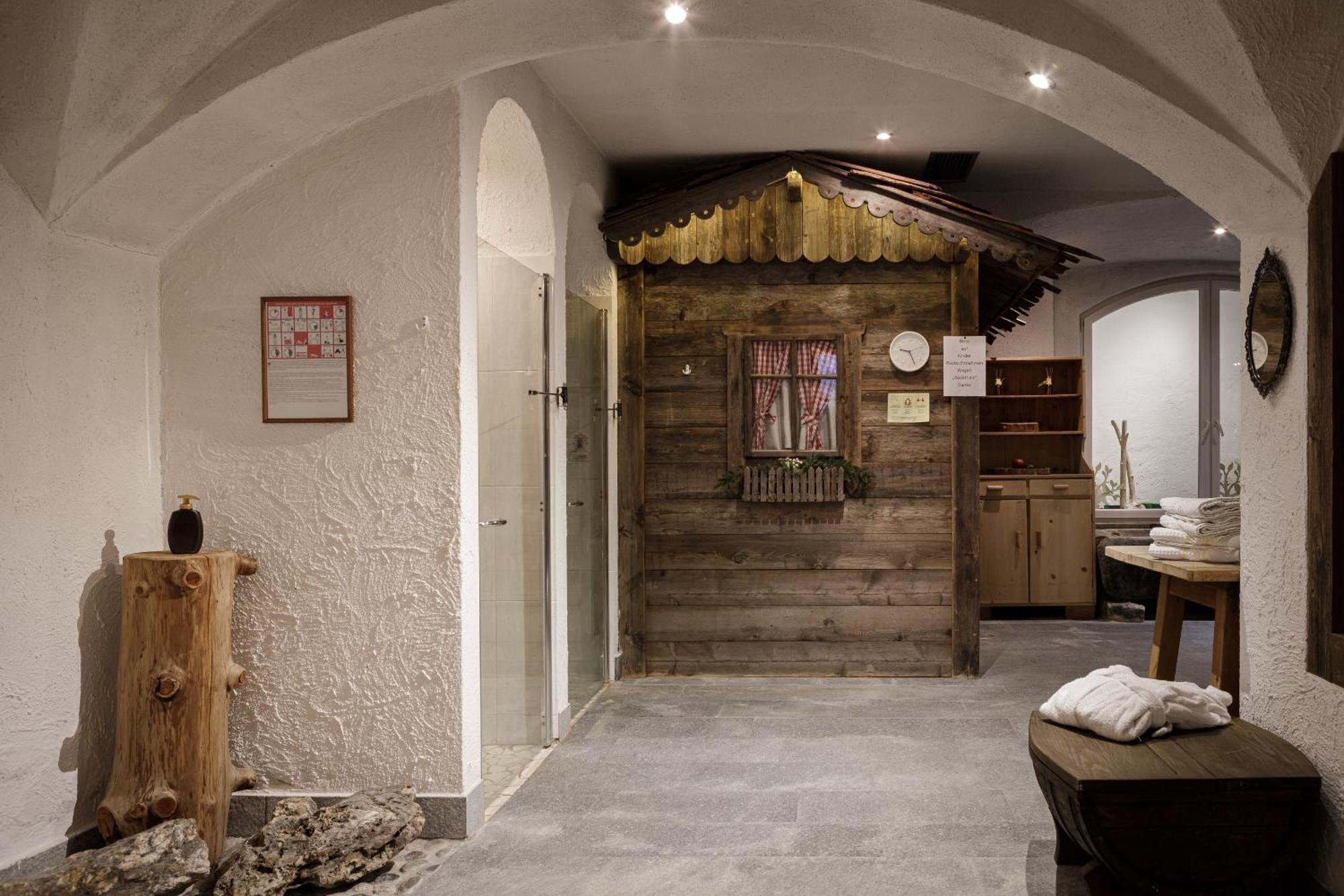 Hotel Bergland Кадипьетра Экстерьер фото